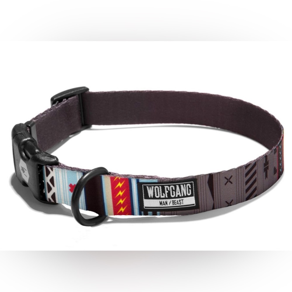 Wolfgang medium dog collar